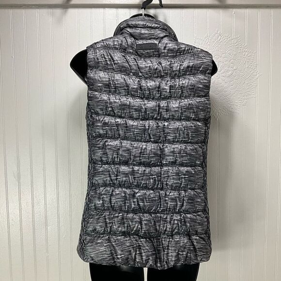 CALVIN KLEIN PERFORMANCE Duck Down Puffer Vest - Picture 3 of 6